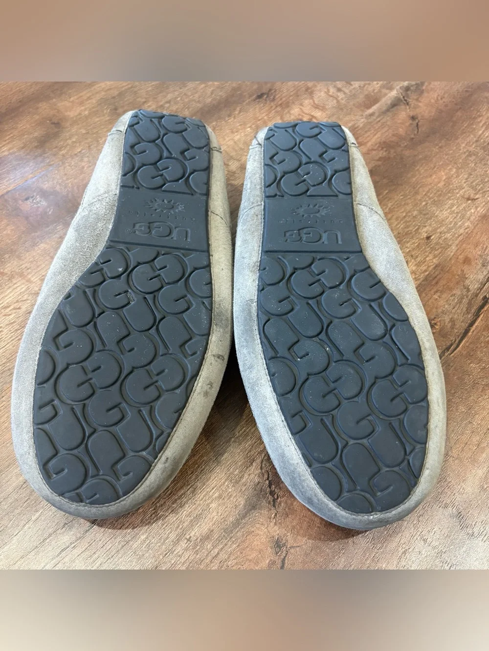 UGG Australia Ascot Slippers Men’s 13 Gray Suede Sheepskin Lined Moccasins
